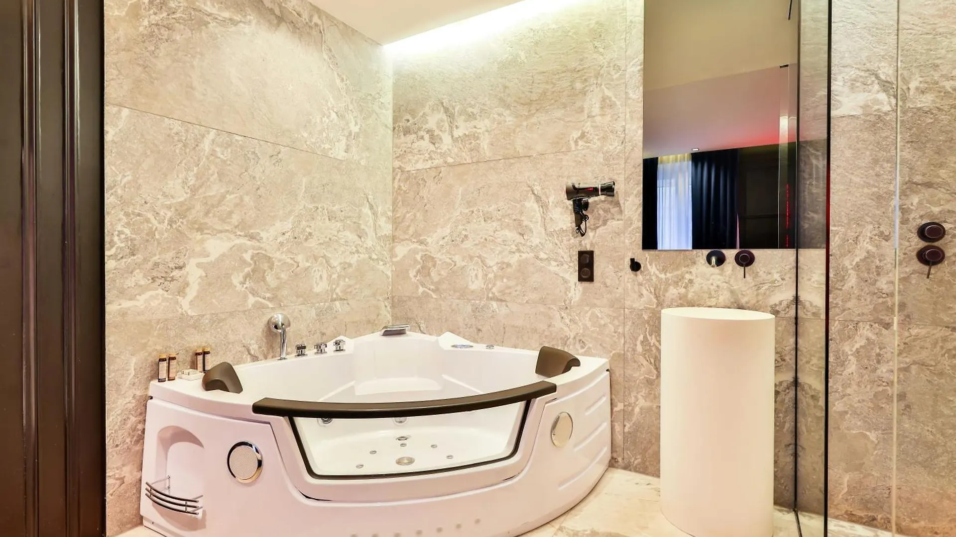 Wonderful Private Room - 2P - Chatelet Paris 0*,